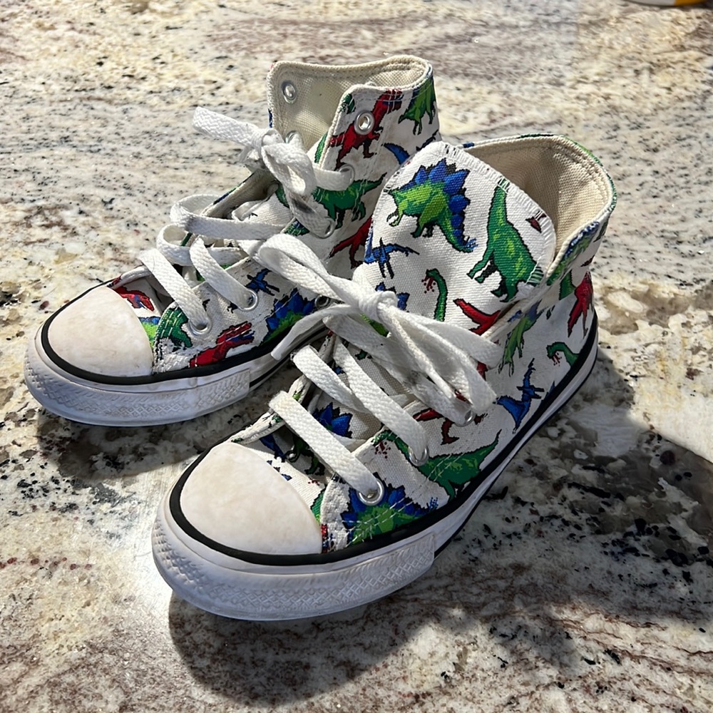 Size 13 little boy- dinosaur high top converse